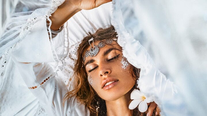 Night skin routine using HOMEPEEL’s UNICORN PACK